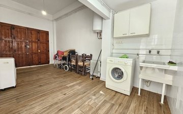Property slide 16