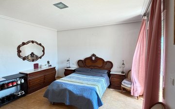 Property slide 31