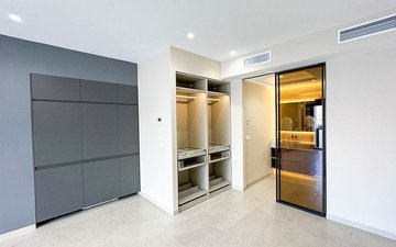 Property slide 10