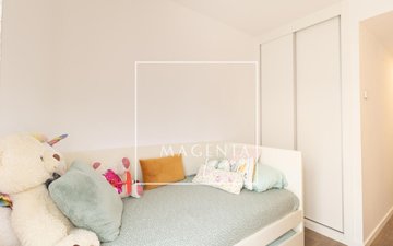 Property slide 22
