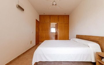 Property slide 30