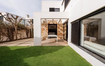 Property slide 4