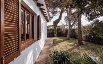Property slide 12