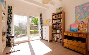 Property slide 10