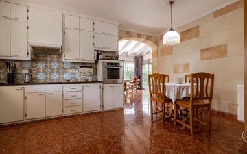 Property slide 9
