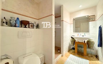 Property slide 17
