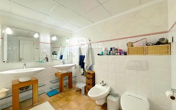 Property slide 18