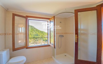 Property slide 21