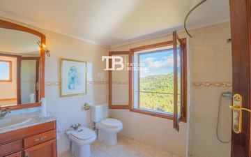 Property slide 20