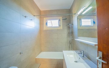 Property slide 39