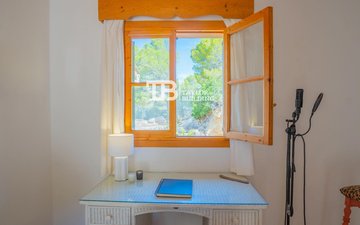 Property slide 24