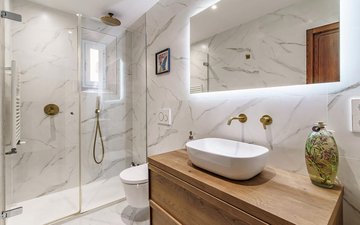 Property slide 20