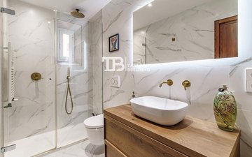 Property slide 20