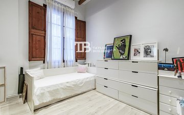 Property slide 24