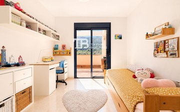 Property slide 28