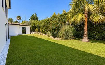 Property slide 23
