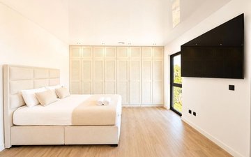 Property slide 31