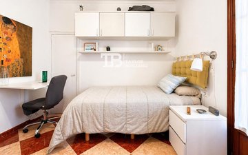 Property slide 25