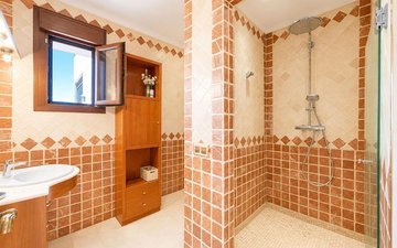 Property slide 29