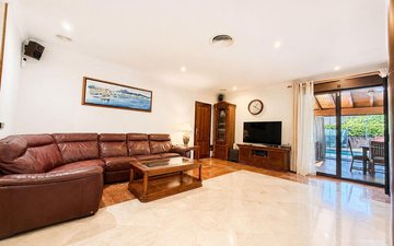 Property slide 24