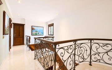 Property slide 25