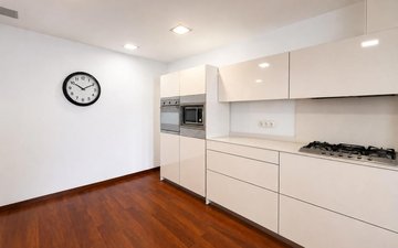 Property slide 17