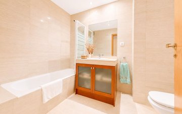 Property slide 16