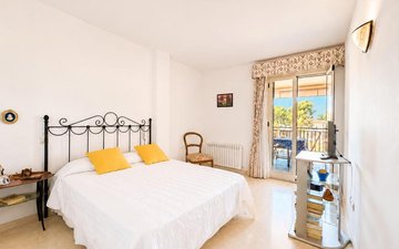 Property slide 22