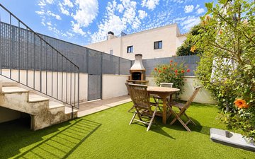 Property slide 16