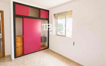 Property slide 18