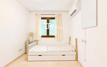 Property slide 21