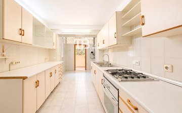 Property slide 17