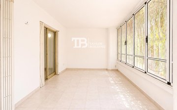 Property slide 27
