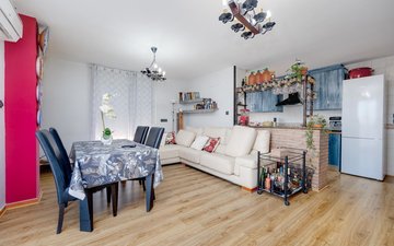 Property slide 16