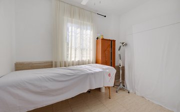 Property slide 29