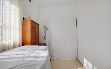Property slide 30