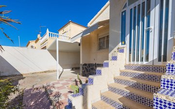 Property slide 32