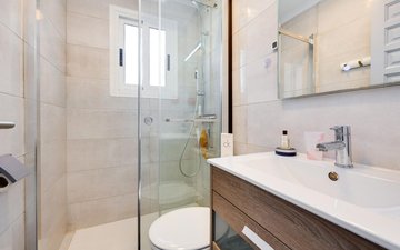 Property slide 20