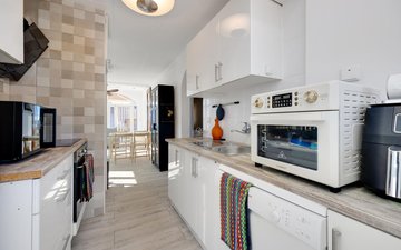 Property slide 16