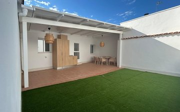 Property slide 17