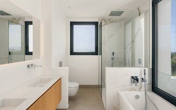 Property slide 16