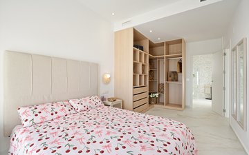 Property slide 16
