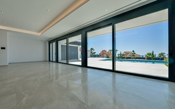 Property slide 32