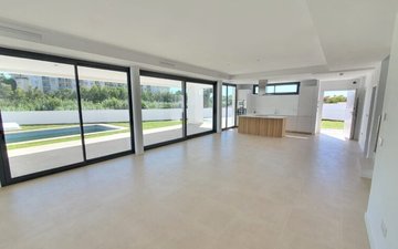 Slajd nieruchomości 18