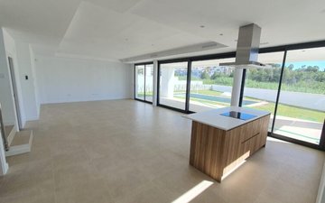 Slajd nieruchomości 23