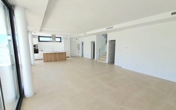 Slajd nieruchomości 14