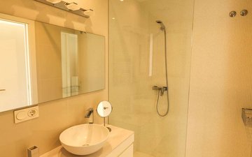 Property slide 24