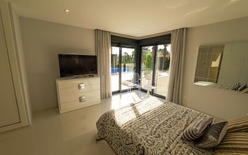 Property slide 38