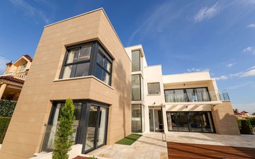 Property slide 41