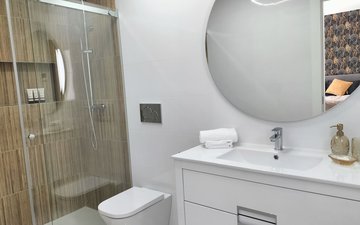 Property slide 22